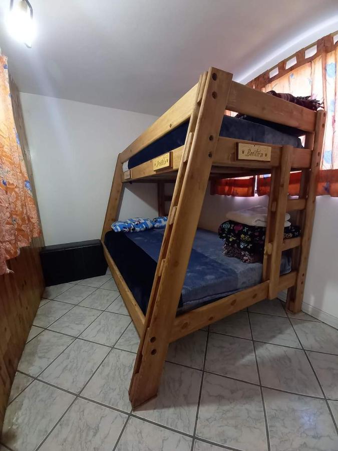 Hostal Pata De Perro クリル エクステリア 写真